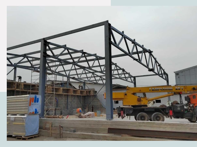 Строительство цехов в Салехарде