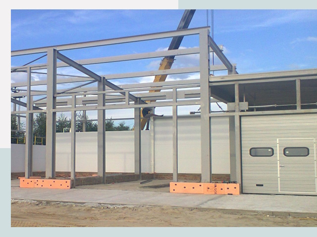 Строительство автосервисов от СтальСтрой-Слх по цене 642 руб.