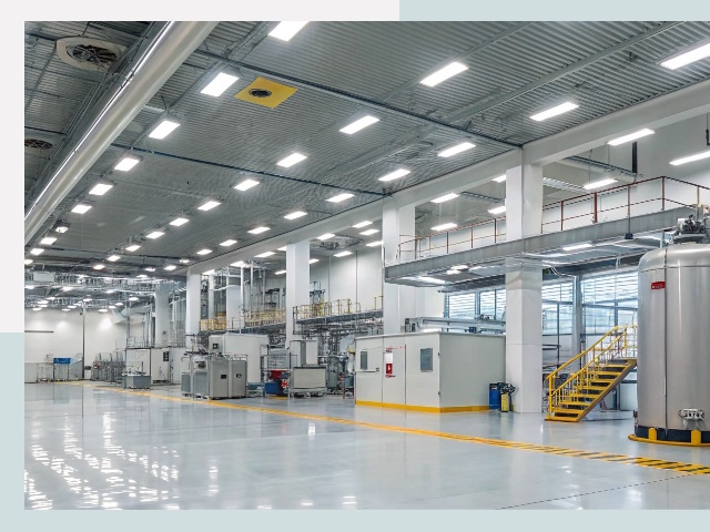 Освещение ангаров в Салехарде от 642 руб. - Эффективные решения